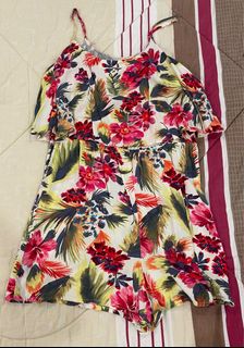 (Category: ) located in . Submitted by lalaisdecluttering (Listing ID 1344151722, Image 1). Description: .