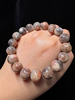 (Category: ) located in . Submitted by purplecrystals (Listing ID 1344193836, Image 1). Description: .
