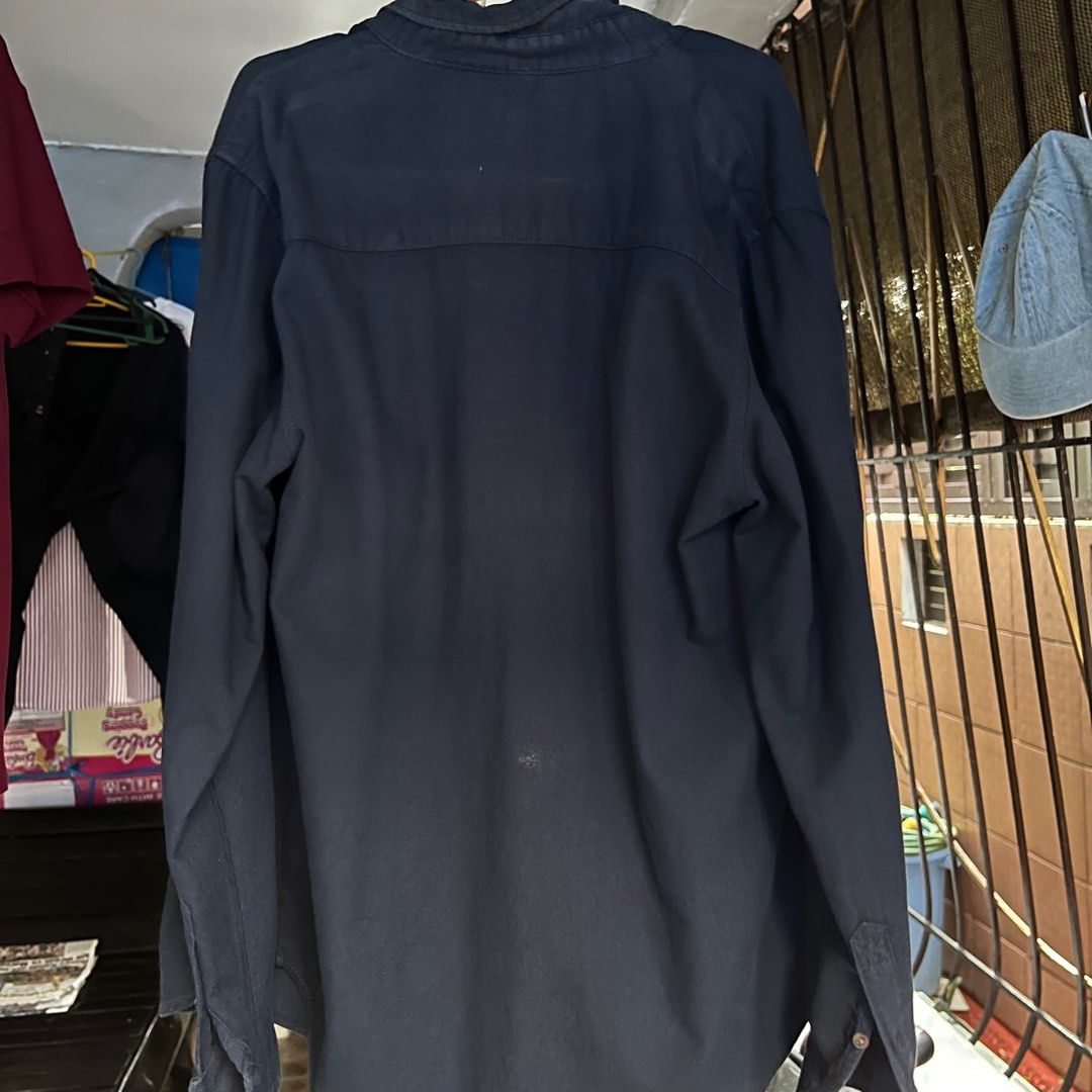 H&M Divided Dark Blue Long Sleeves Polo (Category: Formal Shirts) located in Pasig City. Submitted by save_one (Listing ID 1344167230, Image 2). Description: H&M Divided Dark Blue Long Sleeves Polo Lightly used Pm for other questions. Kindly send an offer if interested, thank you !.