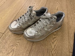 （分類：）位於 。 由 KandiS 提交（商品編號 1344199267，圖片 1）。簡介： 。