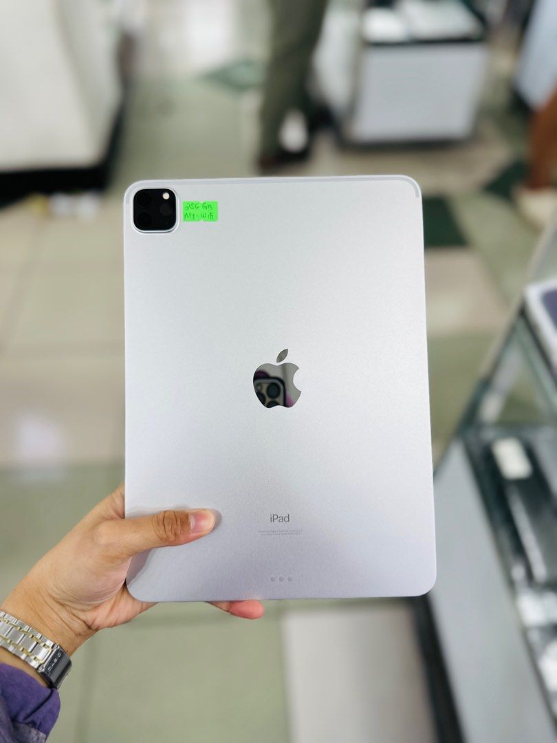 iPad Pro M1 256gb 11’ WiFi Only No Issue (Category: Laptops & Notebooks) located in San Juan City. Submitted by ainahgadgetsshop (Listing ID 1344205653, Image 1). Description: FOR SALE | TRADE / SWAP PASS SA MGA SCAMMERS / THIRD PARTY (RFS: Buy and Sell) IPAD PRO M1 11’ 256GB WIFI ONLY ⬇️DETAILS⬇️ •12/256 GB (Other storage is also available) •Factory Unlock (Other Variant is still available but price may vary) •Silver (Other color is also availab