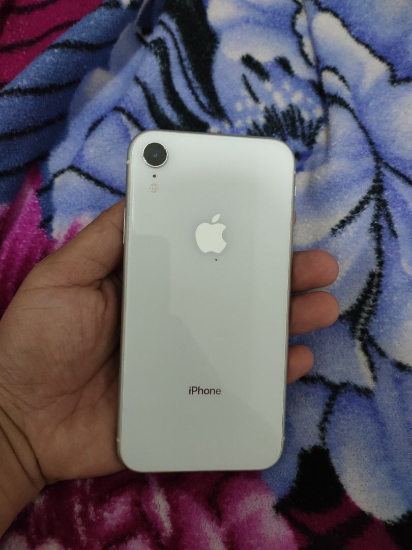 IPHONE X (Category: iPhone X Series) located in Taguig. Submitted by nobleshark.bbb849 (Listing ID 1344221556, Image 2). Description: -SMART LOCK -128GB -BATTERY HEALTH (77) RFS: di na nagagamit.