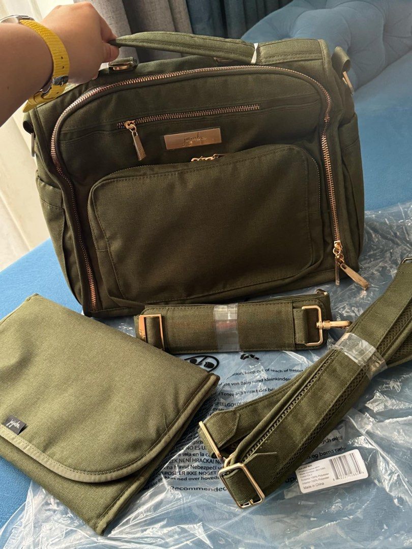 Jujube BFF in Black & Olive (Category: Diaper Bags & Wetbags) located in Santa Rosa. Submitted by miqboutique (Listing ID 1344184687, Image 3). Description: Jujube BFF in Black & Olive ₱5,099 •Ready to ship •Guaranteed Original •From US.