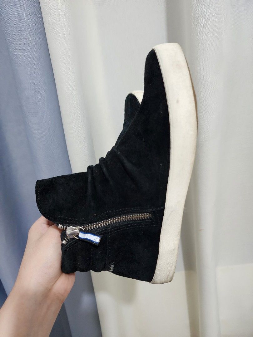 Keds Midtown Zip Wax (Category: Boots) located in Caloocan City. Submitted by manuzca (Listing ID 1344241069, Image 3). Description: Rarely used. Halos di nagamit RFS: naka-stock lang / decluttering Size: Women's US6.