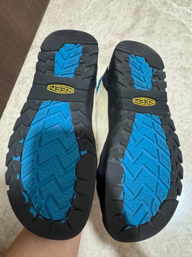KEEN JASPER ROCKS SP (Category: Sneakers) located in Singapore. Submitted by trustworthybuy123 (Listing ID 1344175606, Image 3). Description: Brought it less than 2 weeks.