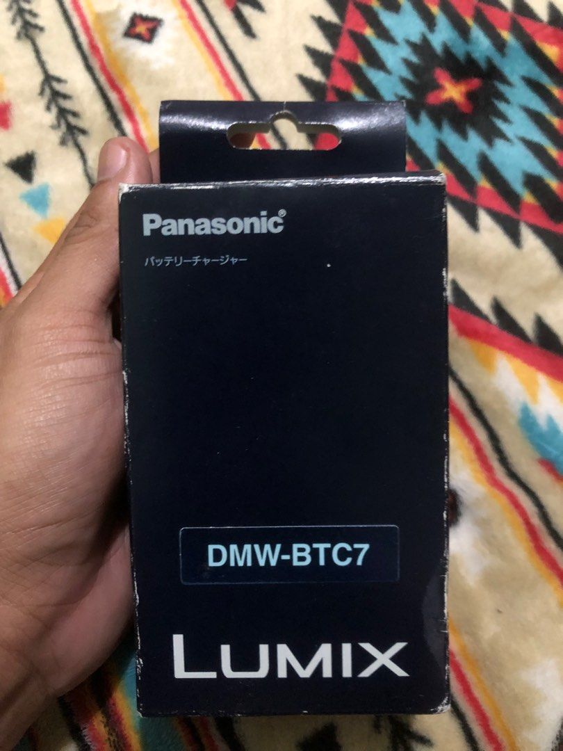 Lumix Panasonic battery charger DE-A93 (Category: Batteries & Chargers) located in Quezon City. Submitted by markgolveo (Listing ID 1344181408, Image 2). Description: Lumix Panasonic battery charger DE-A93 Bnew unit - autovolts For models- DMW-BTC7 /8 / 9 .