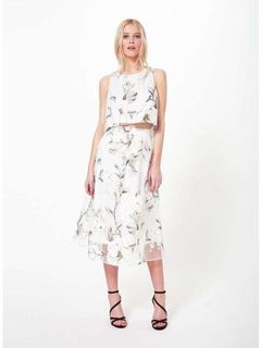 (Category: ) located in . Submitted by shopwifstyle (Listing ID 1344074408, Image 1). Description: .