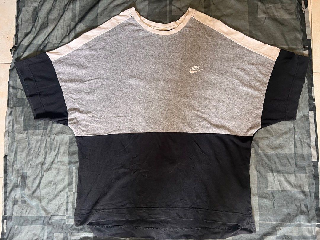 Nike Tri-Color Shirt (Category: Tshirts & Polo Shirts ) located in Iloilo. Submitted by lanieeeeeee (Listing ID 1344094179, Image 1). Description: NIKE Tri-Color Shirt PM ME FOR MORE DETAILS SIZE: XXL.