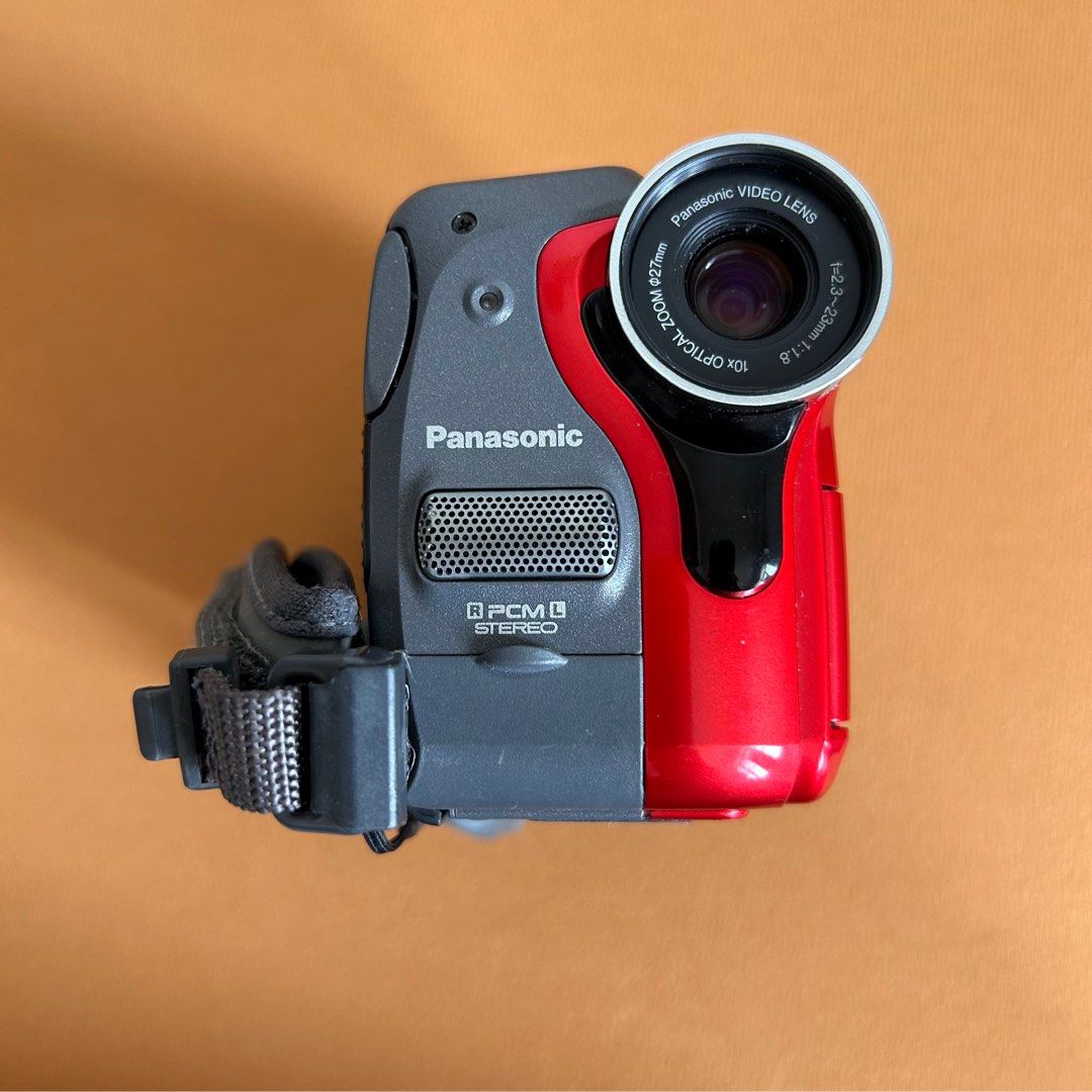 Panasonic mini dv video camera (Category: Video Cameras) located in Manila. Submitted by pl4y_it_4g4in (Listing ID 1344136864, Image 2). Description: Issue slight lcd burn (8th and 9thphoto) With battery, charger, and 1 mini dv tape(used) .