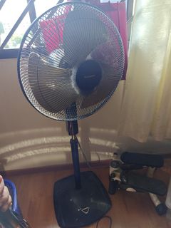 (Category: ) located in . Submitted by nurynrafa (Listing ID 1344075202, Image 1). Description: .