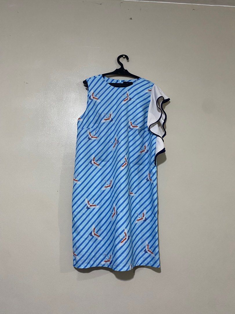 Plains and Prints Blue Dress (Category: Dresses) located in Manila. Submitted by dough_not (Listing ID 1344220534, Image 1). Description: .
