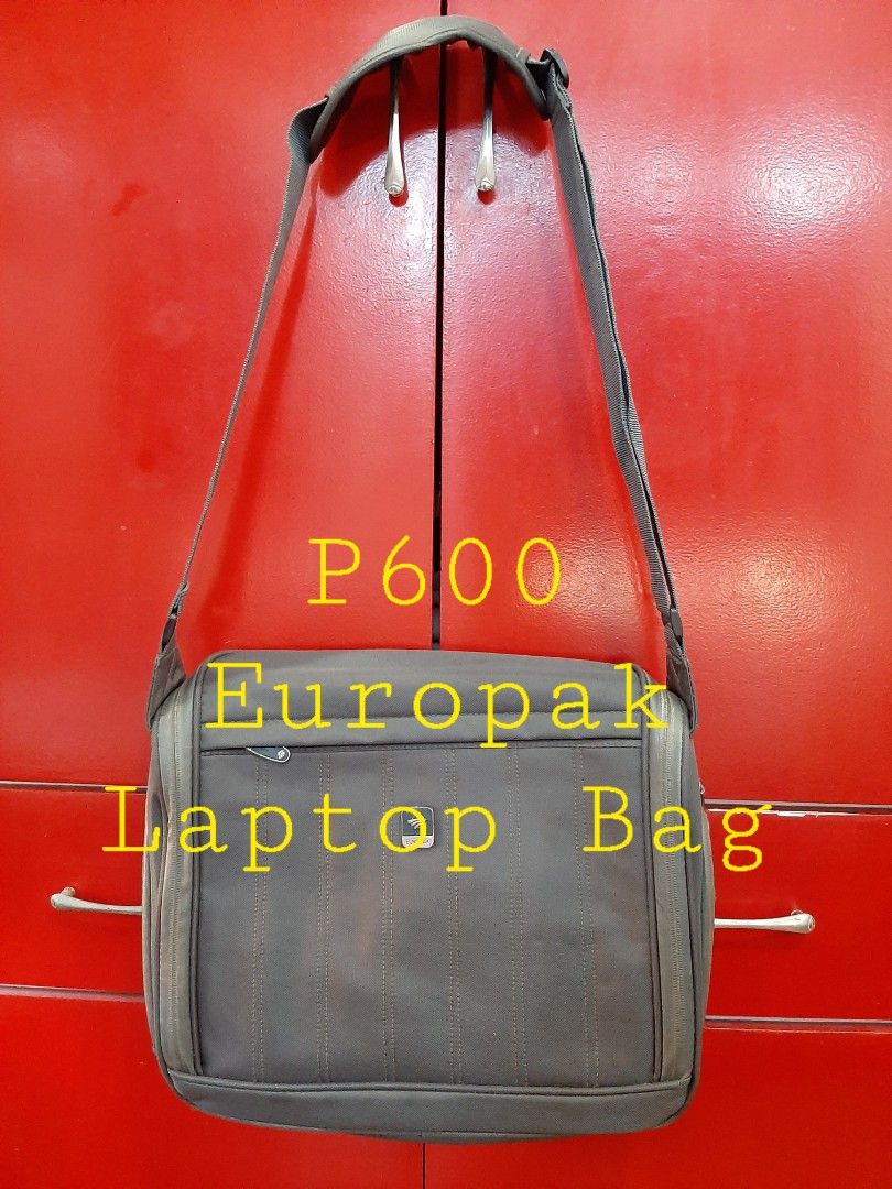 Pre Loved Laptop Bag (Category: Laptop Bags & Sleeves) located in Paranaque City. Submitted by tubby.kat (Listing ID 1344058221, Image 1). Description: Pre loved, no inclusions Shipping fee to be shouldered by the buyer Metro Manila: Lalamove or Grab Provincial: LBC branch pick up Location: Chateau Elysee Condo Bicutan Paranaque City.