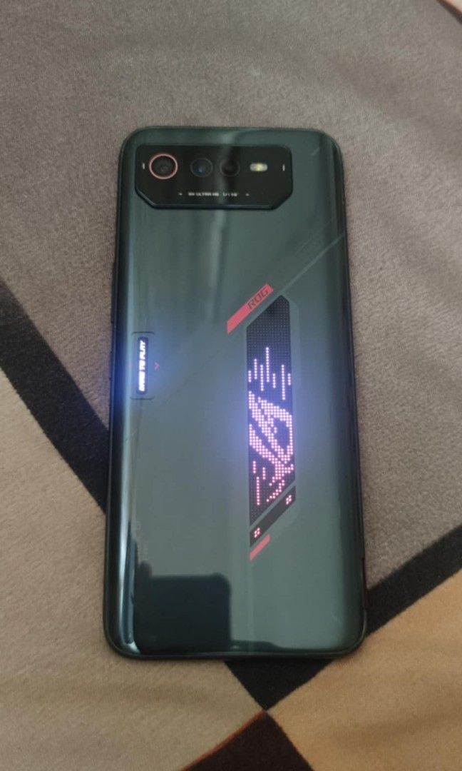 ROG 6 (Category: Asus) located in San Mateo. Submitted by mark.0807 (Listing ID 1339479919, Image 2). Description: For Swap ROG 6 16gb 512gb no issue complete with box and manual.