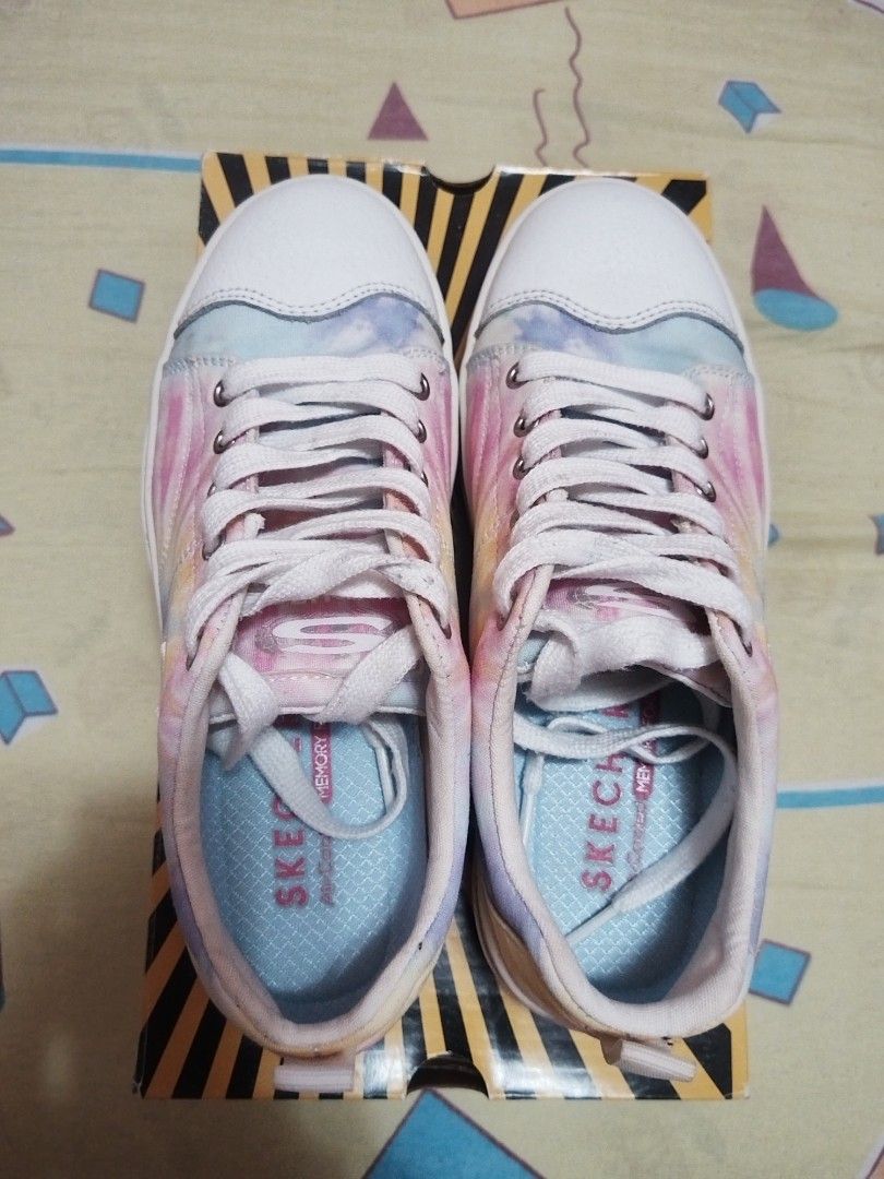 Skechers Roadies Berkeley Blocks (Category: Sneakers) located in Taguig. Submitted by lyechon (Listing ID 1344227022, Image 2). Description: Used Twice Used twice USA-6 EUR-36 UK-3 CM-2.3 BRA-35.