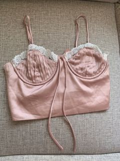 (Category: ) located in . Submitted by buysellcloset (Listing ID 1344187868, Image 1). Description: .