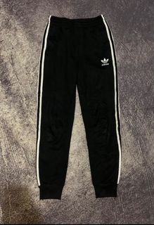 (Kategori: ) berada di . Dikirim oleh dizzyy.thrift (ID iklan 1344059347, Gambar 1). Deskripsi: .