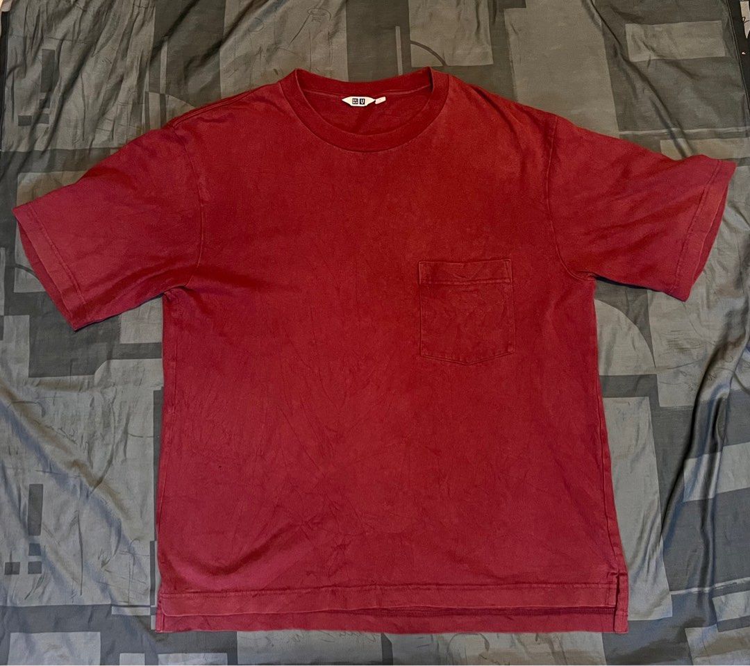 Uniqlo Pocket Tee (Category: Tshirts & Polo Shirts ) located in Iloilo. Submitted by lanieeeeeee (Listing ID 1344150703, Image 1). Description: Uniqlo Pocket Tee Size Large PM ME FOR MORE DETAILS 27x21.5.