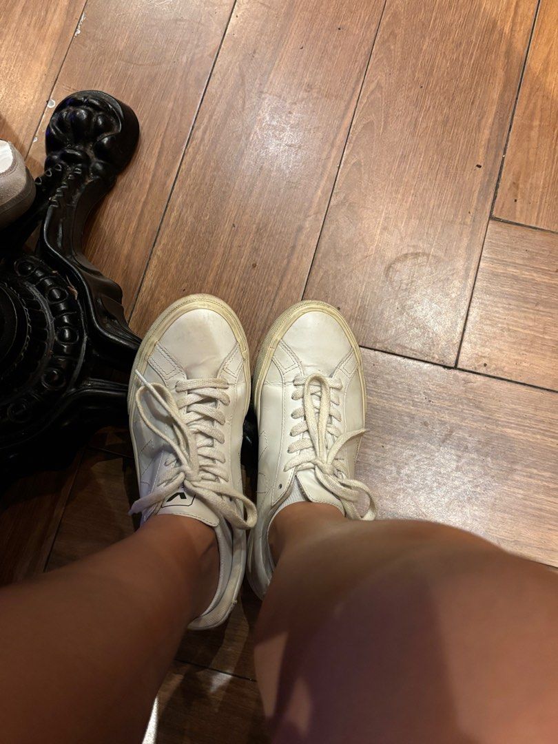 Veja Esplar womens US 7 (Category: Sneakers) located in Quezon City. Submitted by secondhandcommunity (Listing ID 1344180538, Image 1). Description: Used No box US 6 (but fits size 7 for me).
