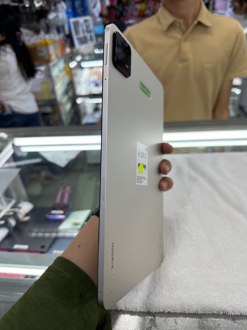 Xiaomi Pad 6 128gb Wifi No issue (Category: Xiaomi) located in San Juan City. Submitted by javedsgadgetshop (Listing ID 1344226981, Image 3). Description: OPEN FOR INSTALLMENT VIA CREDIT CARD/GGIVES/SPAY/BILLEASE & SWAP/TRADE-IN! BUY AND SELL! Quick Specs : Xiaomi Pad 6 •128gb •NTC Variant •Good batt health •Wifi Only •95% Smoothness •No hidden issue | No Repaired •100% Authentic | Not Refurbished •w/ OEM Charger & store warranty ❣️ - serial can 