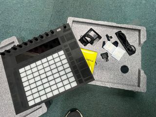 （分類：）位於 。 由 deepmaintenance 提交（商品編號 1344362074，圖片 1）。簡介： 。