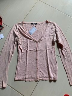 (Kategori: ) berada di . Dikirim oleh second_clothes19 (ID iklan 1344251890, Gambar 1). Deskripsi: .