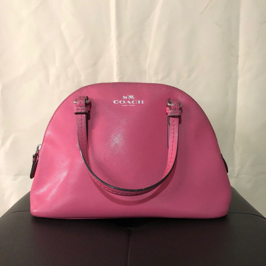 Coach Alma Pink Sling Hand Bag (Category: Luxury Bags & Wallets) located in Santa Maria. Submitted by iheartbags.ph (Listing ID 1344305742, Image 1). Description: FREE SHIPPING.