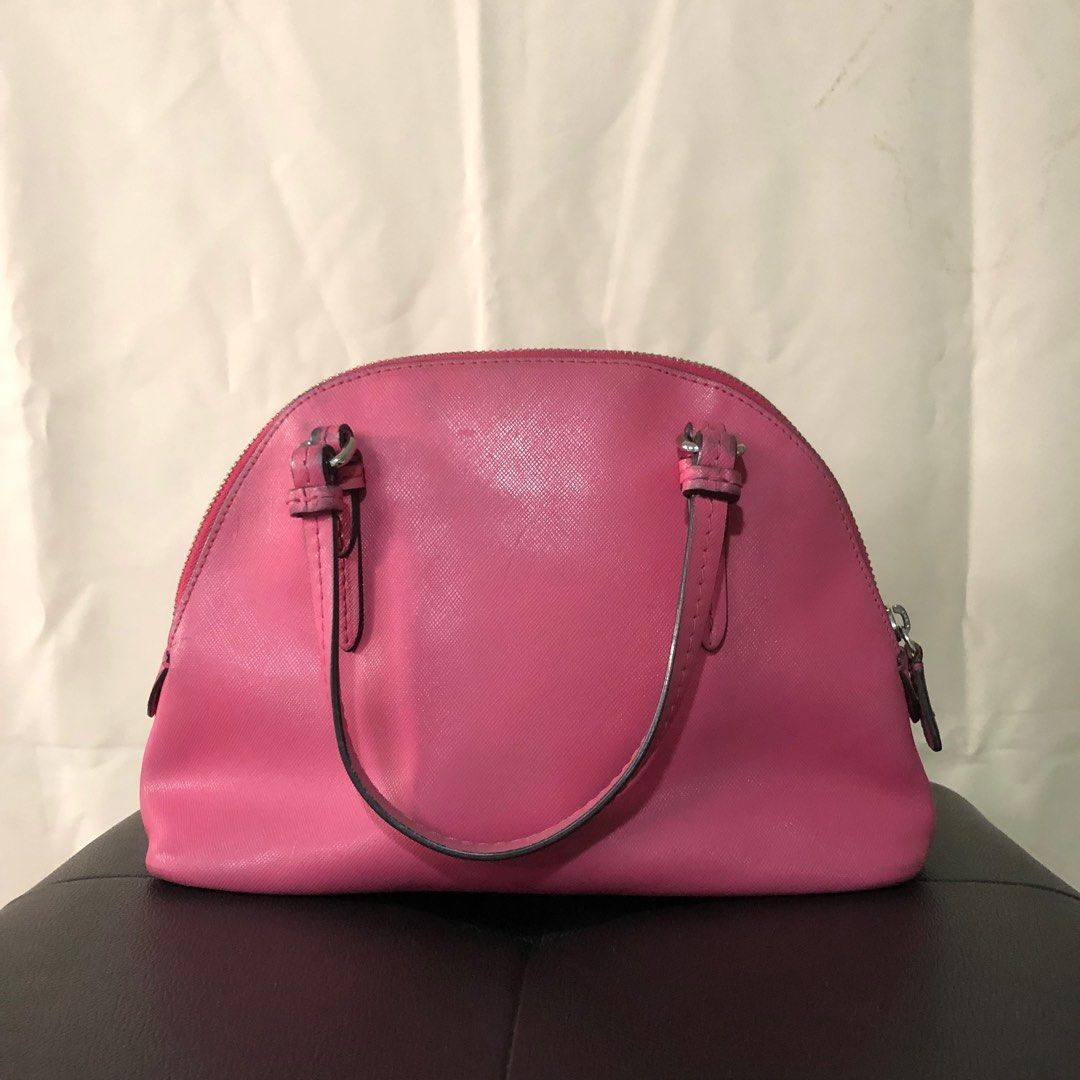 Coach Alma Pink Sling Hand Bag (Category: Luxury Bags & Wallets) located in Santa Maria. Submitted by iheartbags.ph (Listing ID 1344305742, Image 2). Description: FREE SHIPPING.