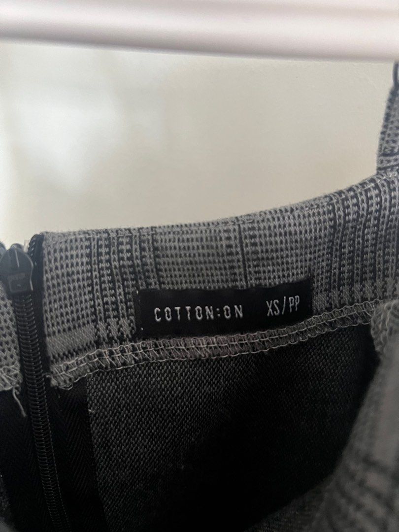Cotton On- Gray Plaid Pattern Dress (Category: Dresses) located in Manila. Submitted by shopstop_declutter (Listing ID 1344310468, Image 2). Description: ❀size: xs(see tag in the last picture) ❀rfs: decluttering ❀mop: bank transfer or gcash.