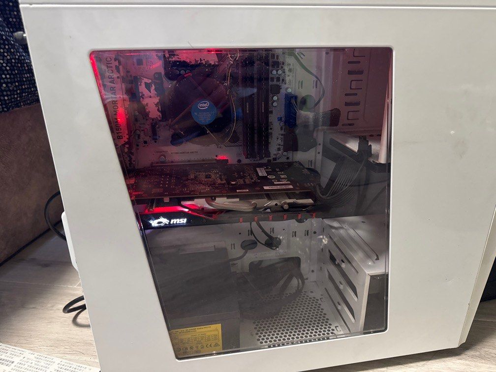 Customized PC (Category: Desktops) located in Singapore. Submitted by chan.weiliang (Listing ID 1344409435, Image 2). Description: Customised PC for sale. Can be use for normal daily use, basic gaming like dota etc. Plug and play, require Monitor, Keyboard and mouse Open to slight nego Self collect at my block.