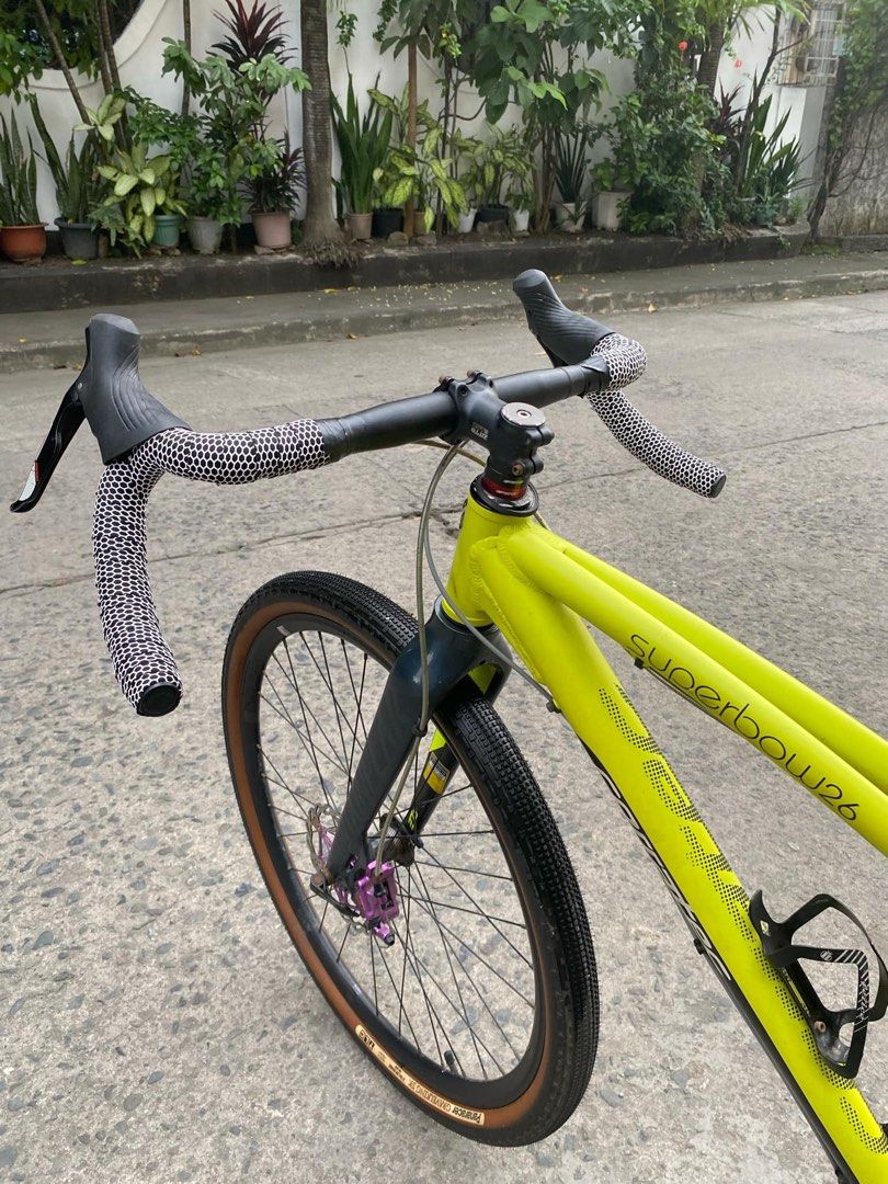 Gravel Bike (Category: Bicycles) located in Valenzuela. Submitted by 99jch (Listing ID 1344399711, Image 2). Description: ** selling this for a friend - No issues - Minimal scratches Price can still be negotiable! Pm if interested 📩.
