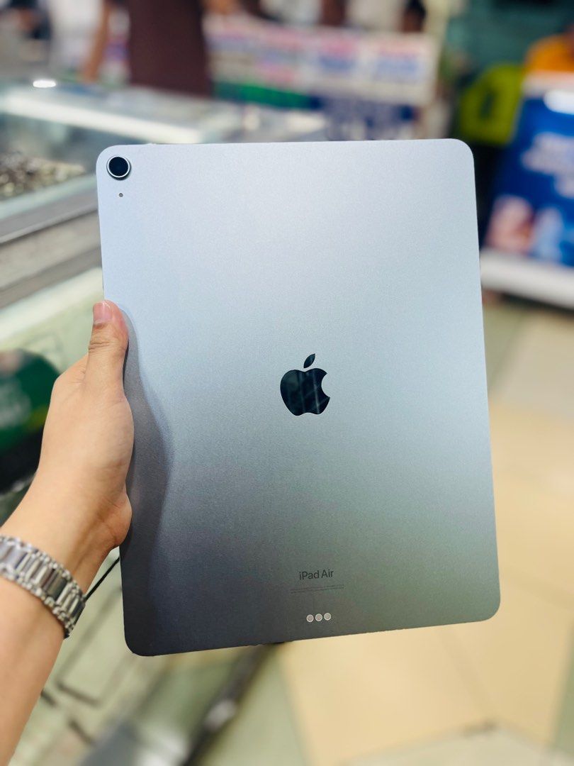 Ipad Air 6 128GB 13' Wifi only no issues with box (Category: iPad) located in San Juan City. Submitted by najihahtelecomshop2018 (Listing ID 1344397889, Image 2). Description: FOR SALE | TRADE / SWAP INSTALLMENT THRU CREDITCARD/GGIVES/SPAY (RFS: Buy and Sell) ⬇️QUICK SPECS⬇️ Ipad Air 6 128GB 13' WIFI only No hidden Issues NO history of Repair No icloud Issues Reset Anytime | Unli Reset Test to sawa 101% Smooth 100% Original/Authentic Legit Not re