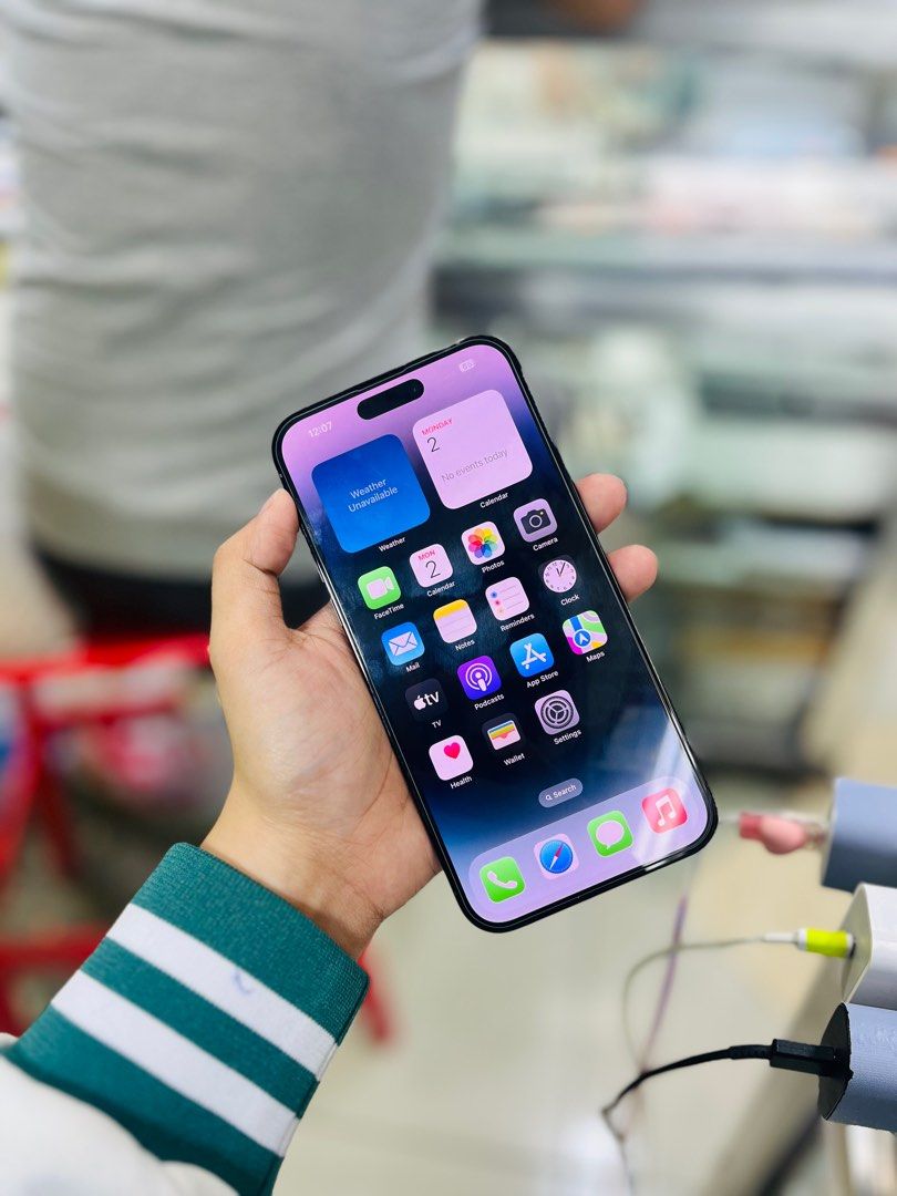 IPhone 14 Promax 128GB 98BH SMARTLOCKED NO ISSUES NTC (Category: iPhone 14 Series) located in San Juan City. Submitted by najihahtelecomshop2018 (Listing ID 1344394033, Image 3). Description: FOR SALE | TRADE / SWAP INSTALLMENT THRU CREDITCARD/GGIVES/SPAY (RFS: Buy and Sell) ⬇️QUICK SPECS⬇️ IPhone 14 Promax 128GB 98BH SMARTLOCKED No hidden Issues NO history of Repair No icloud Issues Reset Anytime | Unli Reset Test to sawa 101% Smooth 100% Origin