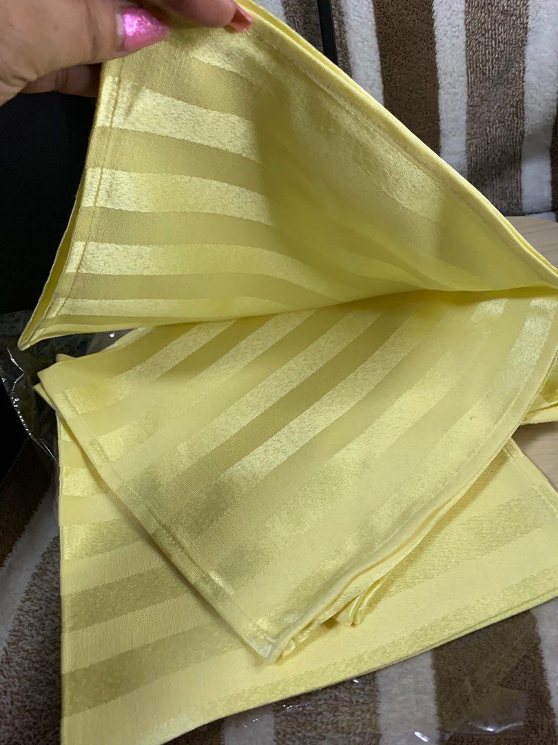 Japan Bnew table towel napkin (Category: Towels, Napkins & Holders) located in Cabanatuan. Submitted by mjluxxejapan (Listing ID 1344252279, Image 2). Description: 4pcs already.bnew approx 20”x20” makapal handa ng material sosyal tingnan Fixed price Details posted .