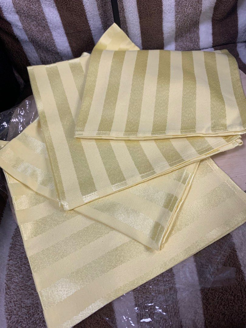 Japan Bnew table towel napkin (Category: Towels, Napkins & Holders) located in Cabanatuan. Submitted by mjluxxejapan (Listing ID 1344252279, Image 1). Description: 4pcs already.bnew approx 20”x20” makapal handa ng material sosyal tingnan Fixed price Details posted .