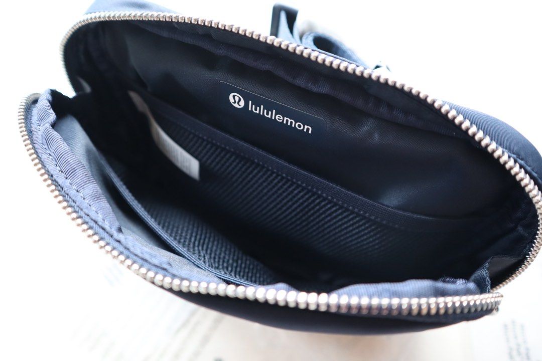 Lululemon Everywhere Belt Bags (Category: Cross-body Bags) located in Quezon City. Submitted by trustyowl (Listing ID 1344364504, Image 3). Description: Lululemon Everywhere Belt Bags Just arrived from Canada ✈️🇨🇦 1L Black/Black - SOLD OUT ✨ 1L True Navy/Silver (Metal Hardware) - P2,800 ❗️FEW PCS LEFT❗️ 2L True Navy/Silver (Metal Hardware) - SOLD OUT ✨ 🛍️ Few pcs on hand ✨ Brand new 🏷️ Original with tags 💰 MOP: Bank transfer, Gcash 🏍️ Shipp