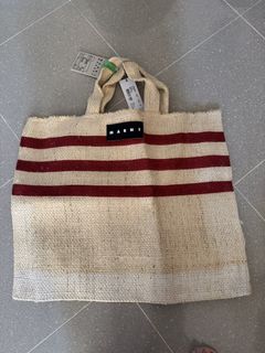 （分類：）位於 。 由 margaretfps 提交（商品編號 1344328421，圖片 1）。簡介： 。