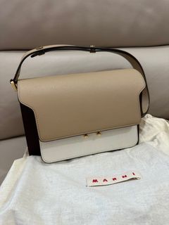 （分類：）位於 。 由 yyyyywt 提交（商品編號 1344264099，圖片 1）。簡介： 。