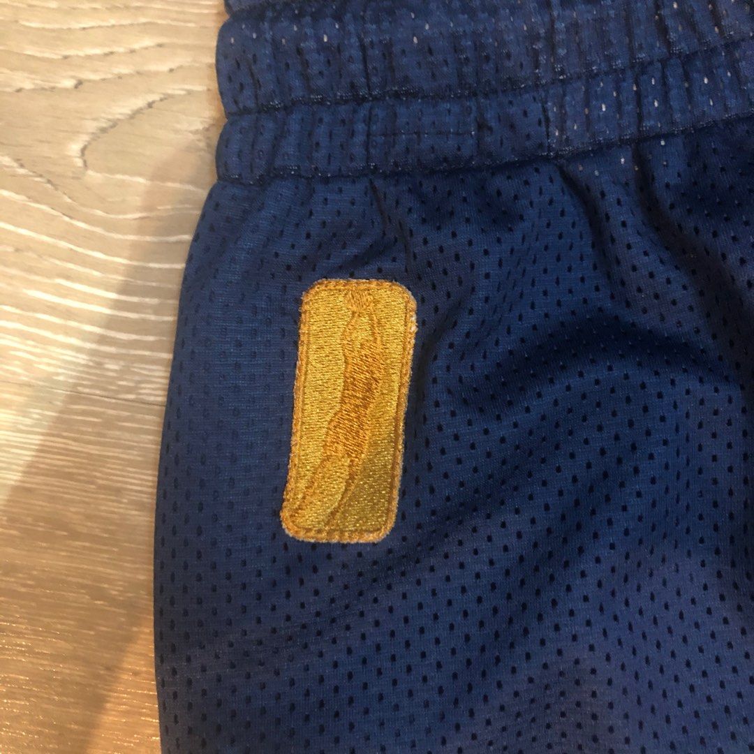 Offcourt Mesh Basketball Shorts (Category: Shorts) located in Angeles City. Submitted by justins_clutter (Listing ID 1344372323, Image 2). Description: Brand: Offcourt Size: Large 100% Legit Rfs: too small for me Only used a few times PM for more inquiries .