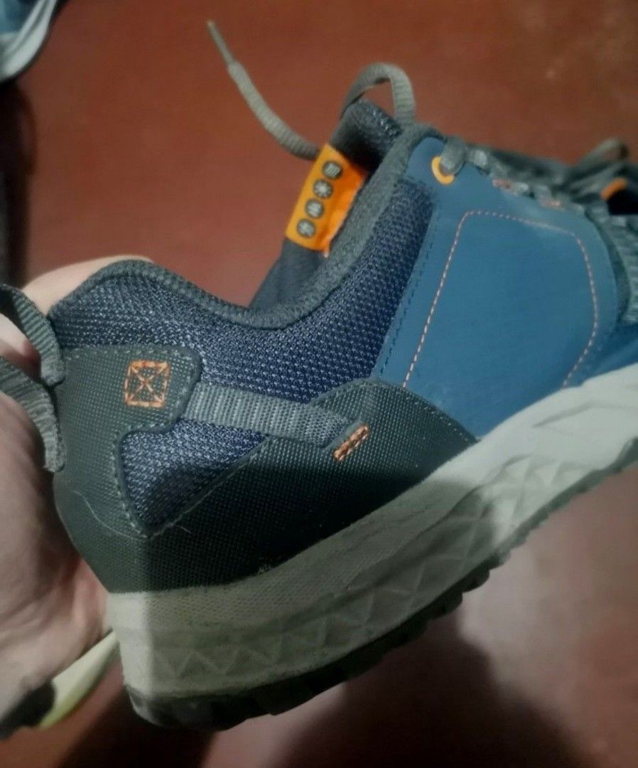 Original Skechers Men's Air-Cooled Memory Foam (Category: Dress Shoes) located in Subic. Submitted by essentiallyspoiled (Listing ID 1344426317, Image 2). Description: Nagamit lang for few months pangbrisk walking. No damage, no issues. Good as new. Actually, can pass as new..