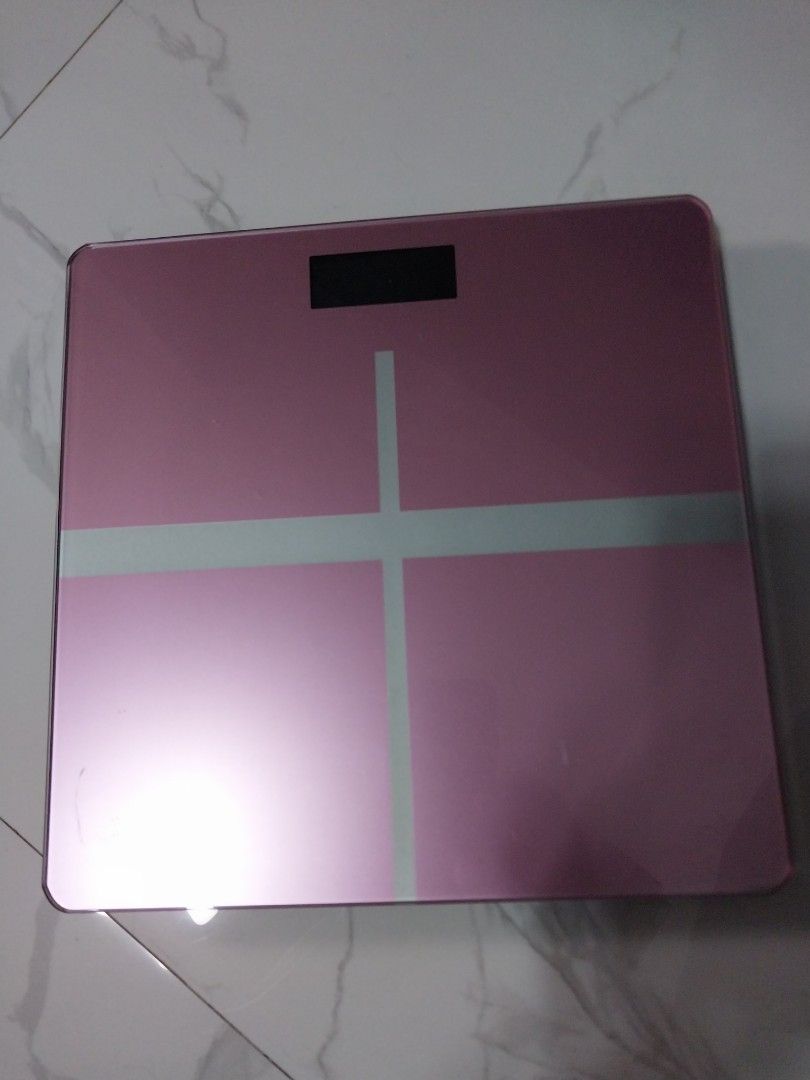 Rechargeable Weighing Scale (Category: Health Monitors & Weighing Scales) located in Cavite. Submitted by da_thriftstuffs (Listing ID 1344299602, Image 1). Description: .