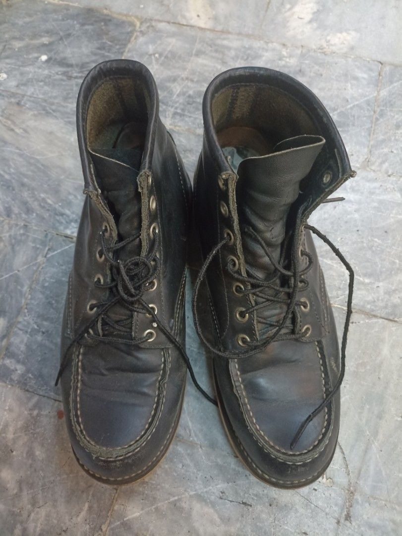 Red Wing 8179 Classic Moc Toe Black Leather Boots (Category: Boots) located in Caloocan City. Submitted by jom.shop (Listing ID 1344410011, Image 3). Description: size 9 Excellent condition issue: heel drag, sign of usage.