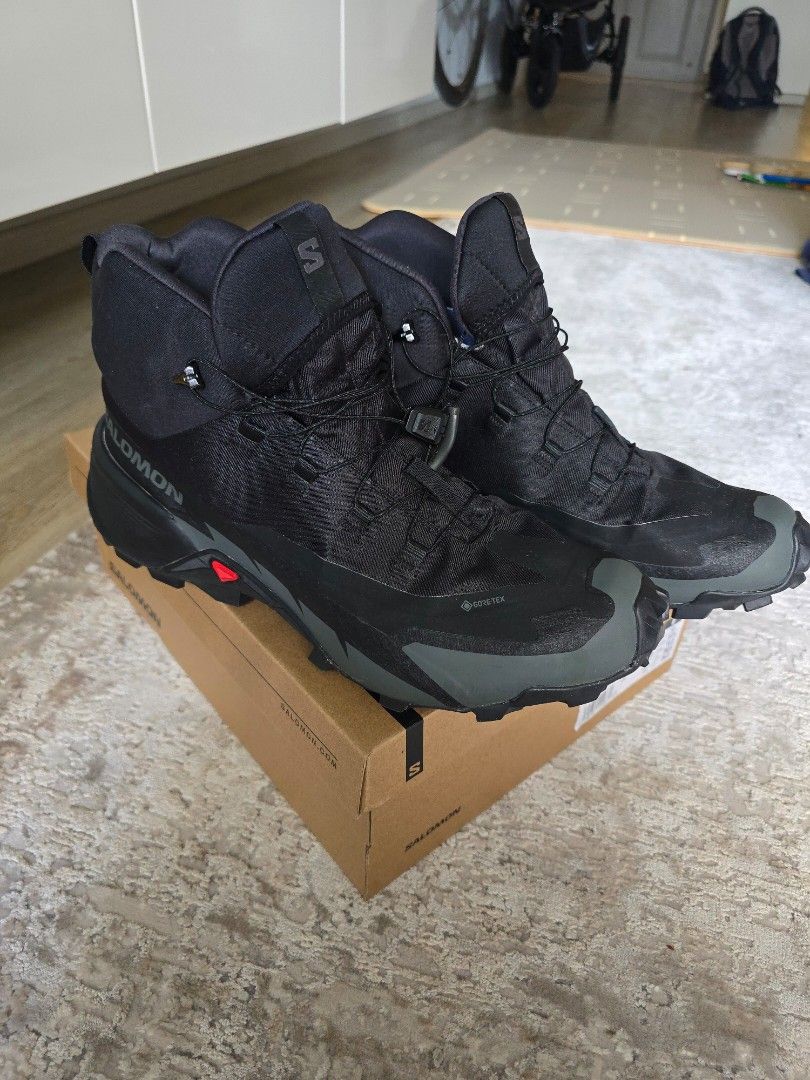 Salomon Cross Hike Mid GTX 2 Hiking Shoes Size USA 10.5 / UK 10 / EUR 44 2/3 (Category: Hiking & Camping) located in Singapore. Submitted by art005 (Listing ID 1344284483, Image 2). Description: Used once to walk around town, doesn't fit me very well and selling cheap. You can't get this kind of condition at this price! :) Still smells new for sure! 😅 I usually wear size US 9.5 or S US 10, but bought slightly bigger for toe allowance if going do
