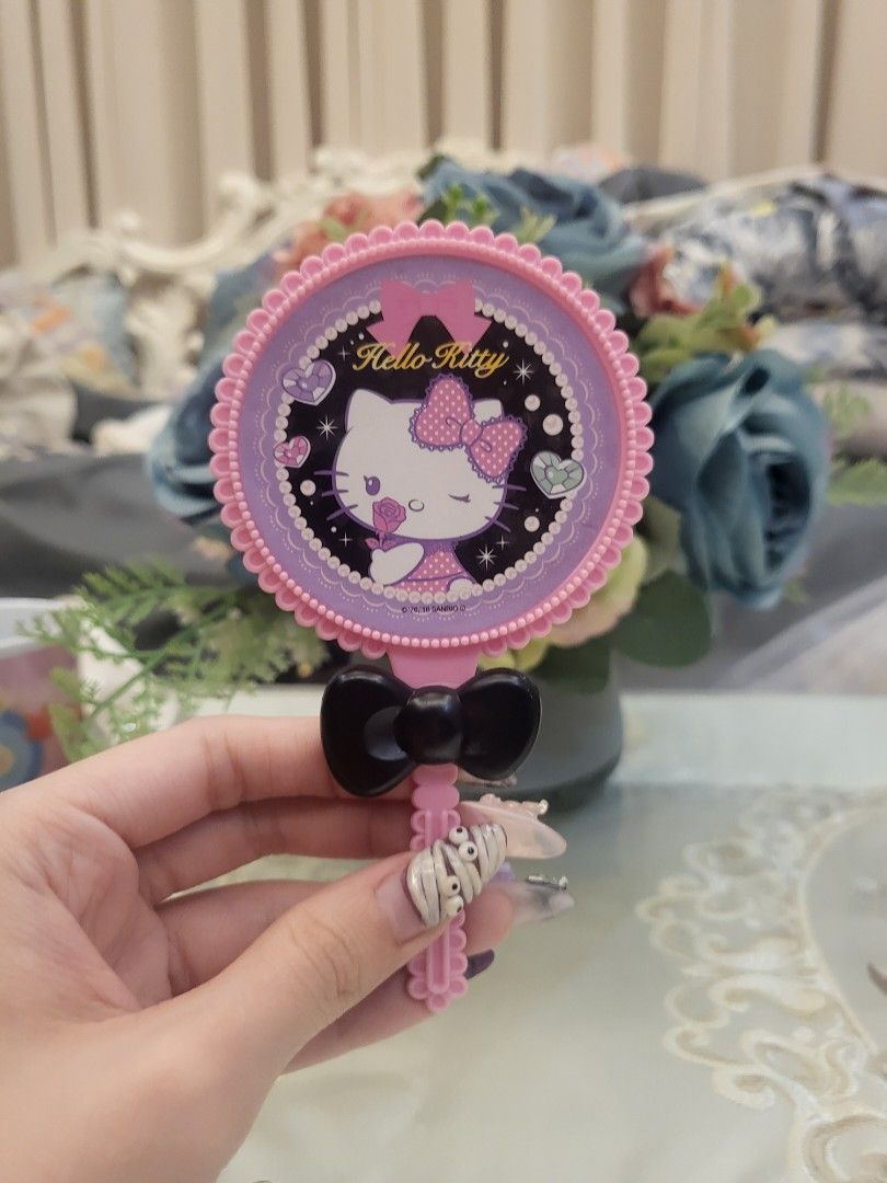 Sanrio Hello Kitty Mini Hand Mirror (Category: Mirrors) located in San Fernando. Submitted by jpmarketplace2023 (Listing ID 1344328891, Image 1). Description: 💚 All items are authentic from Japan. 💛 MOP: GCash (❌️ GCash Protect) 🩵 MOD: LBC only (❌️ S. Checkout, COD, COP) 💙 Meet-up: Vista Mall, San Fernando, Pampanga 💜 All items are on-hand. 🧡 First to pay gets the item first. ❤️ Breakable items are packed with care and caution. Seller will 
