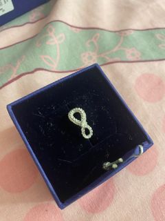 (Category: ) located in . Submitted by dazzlingshopper (Listing ID 1344250044, Image 1). Description: .