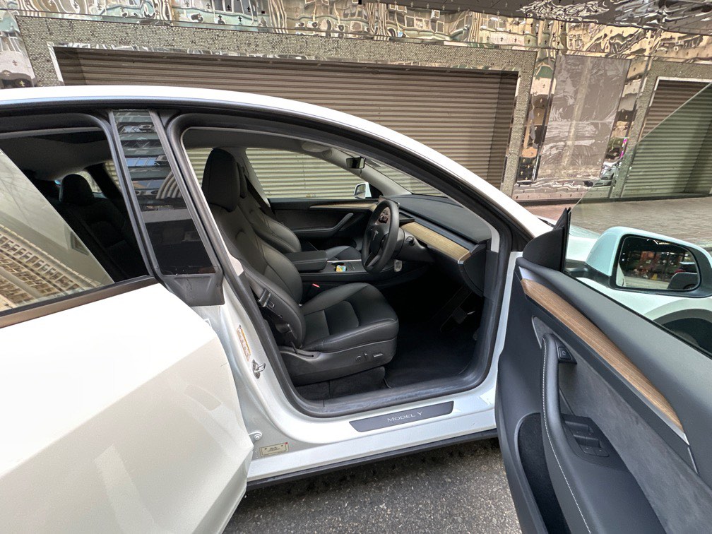 Tesla Model Y LR Model Y LR  Tesla Auto62863132244993113