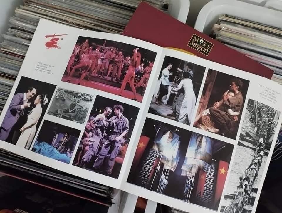 VINYL RECORD (Category: Vinyls) located in Valenzuela. Submitted by musiqueviberecords (Listing ID 1344251158, Image 3). Description: RESTOCK! 💁‍♀️❤️ Miss Saigon 2 record set Original cast recording 20 page booklet inserts includes cast,pictures and scripts German Pressing VG+/NM P 4,500 👉 new outer sleeves included 👉 playgraded 👉 LBC (☑️) / lalamove For orders and inquiries and further details 📲 KEEP SPINNING 📀📀📀 STAY SAFE ❤️😷 Thank you