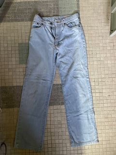 (Category: ) located in . Submitted by pipip_clearance (Listing ID 1344350499, Image 1). Description: .
