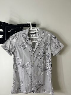(Category: ) located in . Submitted by shopstop_declutter (Listing ID 1344376322, Image 1). Description: .