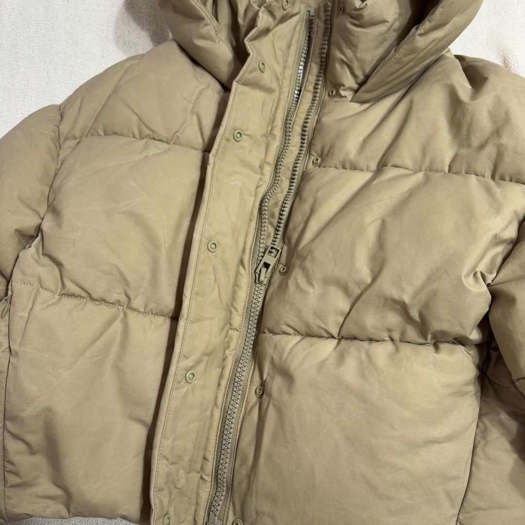Zara puffer (Category: Coats, Jackets and Outerwear) located in Pasay City. Submitted by sams__stuff (Listing ID 1344268810, Image 2). Description: -brand new and still with tag -washed design and color -bought from Hong Kong -price removed so husband can’t see dont lowball me. thank you..