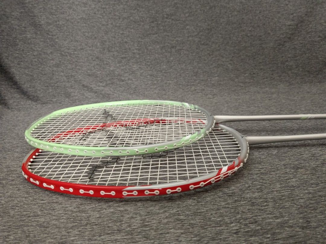 羽毛球拍 DECATHLON 85g 2支附拍袋#蛇年行大運